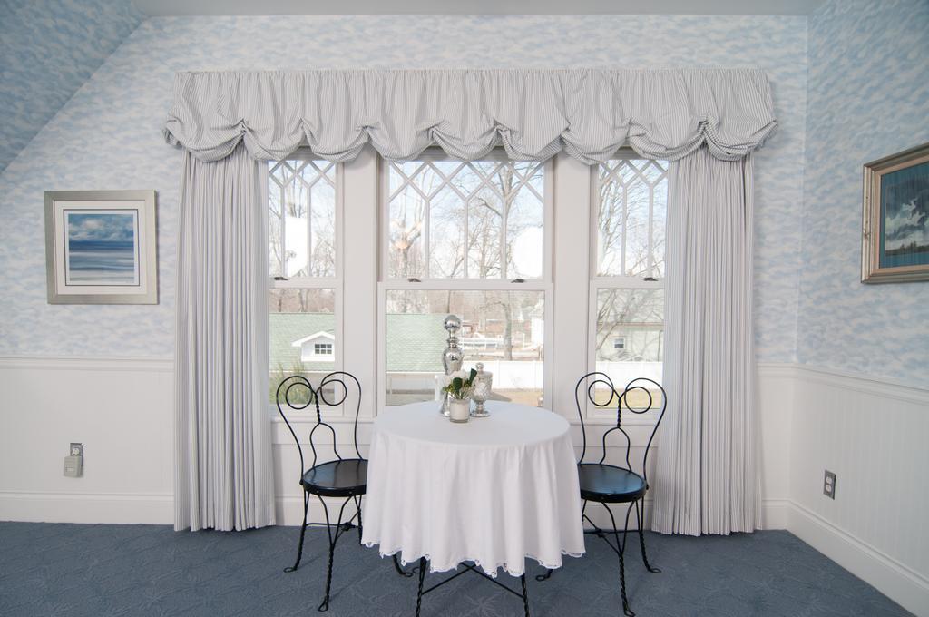 Greene Gables Inn White Hall Екстер'єр фото
